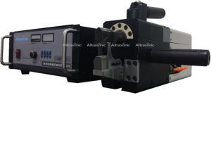 Ultraschall-Metallschlauch-Dichtungsmaschine des Ultraschall-20KHZ für die Kupfer- oder Aluminiumröhrenabdichtung des Kühlschranks und der Klimaanlage